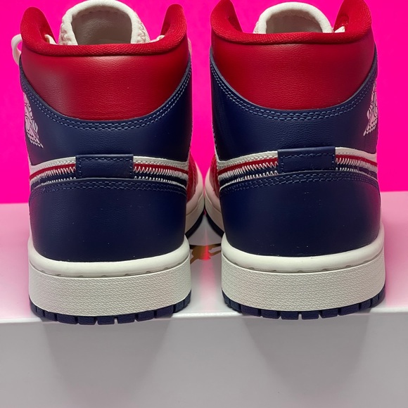Air Jordan 1 “USA” - Picture 3 of 7